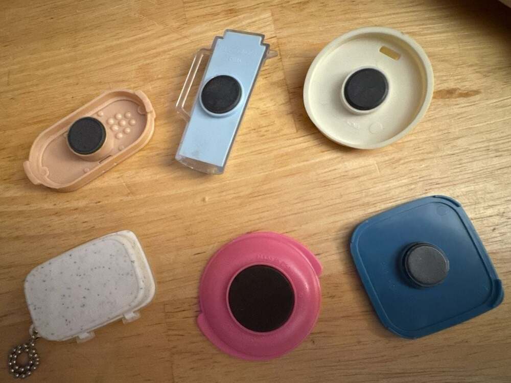 Tupperware Mini Magnetic Accessory Lot - Picture 2 of 2
